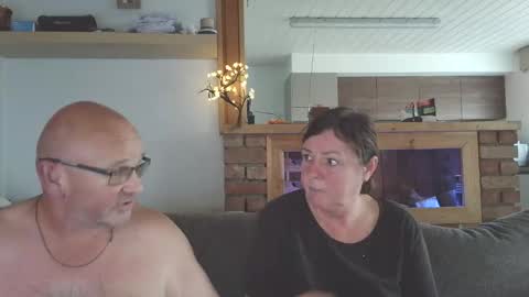 sanroom online show from 23, 10, 2025