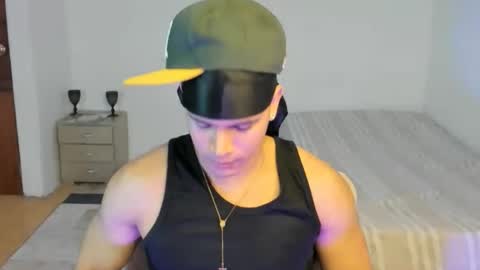 Snapshot of sant_wahlberg chatting on 15, 5, 2026 Sant online show from 15, 5, 2026