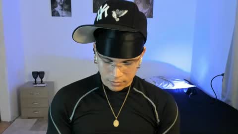 Snapshot of sant_wahlberg chatting on 16, 6, 2026 Sant online show from 16, 6, 2026
