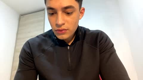 Snapshot of santi36rt chatting on 13, 7, 2026 santi36rt online show from 13, 7, 2026