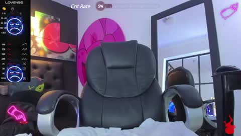Snapshot of santi_delacruz chatting on 3, 12, 2024 santi online show from 3, 12, 2024