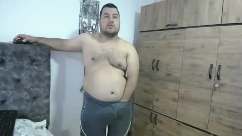 Snapshot of santi_hothot chatting on 3, 10, 2025 Santiago online show from 3, 10, 2025