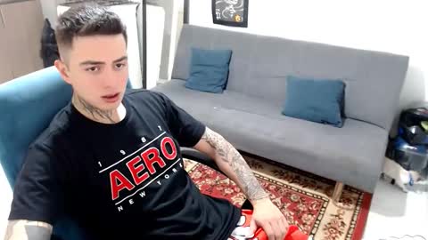 santi_ss online show from 2, 12, 2025