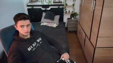 santi_ss online show from 18, 5, 2026