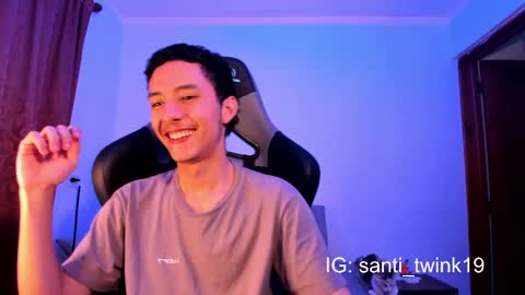 Snapshot of santi_twink19 chatting on 12, 12, 2024 santi_twink19 online show from 12, 12, 2024