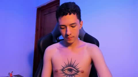 Snapshot of santi_twink19 chatting on 10, 2, 2025 santi_twink19 online show from 10, 2, 2025