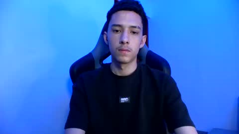 Snapshot of santi_twink19 chatting on 12, 2, 2025 santi_twink19 online show from 12, 2, 2025