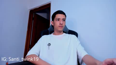 Snapshot of santi_twink19 chatting on 14, 2, 2025 santi_twink19 online show from 14, 2, 2025