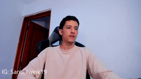 Snapshot of santi_twink19 chatting on 16, 2, 2025 santi_twink19 online show from 16, 2, 2025