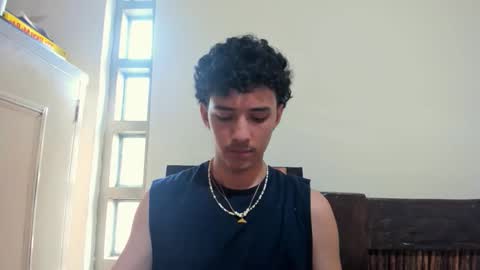 Snapshot of santi_twink19 chatting on 6, 10, 2025 santi_twink19 online show from 6, 10, 2025