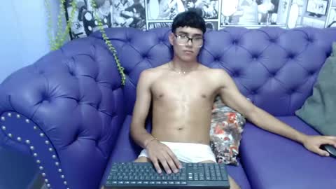 santiago_johnson_ online show from 6, 3, 2025