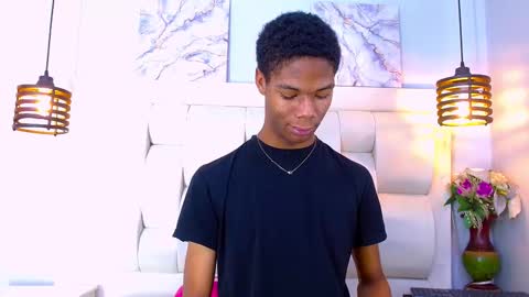 Snapshot of santiago_ortiz chatting on 7, 3, 2026 Santiiiiii online show from 7, 3, 2026