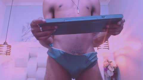 Snapshot of santiago_ortiz chatting on 27, 3, 2026 Santiiiiii online show from 27, 3, 2026