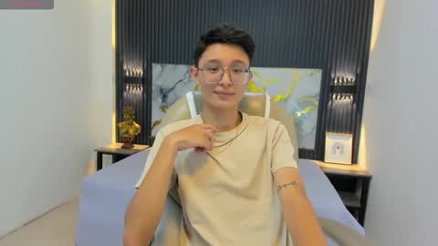 santiago_russo18 online show from 19, 9, 2025