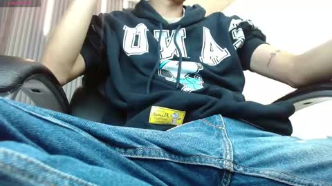 santiago_russo18 online show from 5, 3, 2026