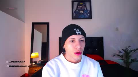 Snapshot of santiagocutex chatting on 26, 10, 2025 SANTAGO online show from 26, 10, 2025