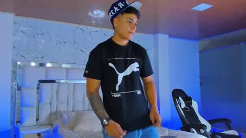 Santi Reyes online show from 16, 10, 2025