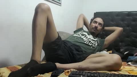 Snapshot of santiagoxxxtreme_ chatting on 18, 9, 2025 Santiago    online show from 18, 9, 2025