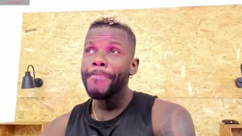 Snapshot of santiblack7 chatting on 15, 10, 2025  Santi online show from 15, 10, 2025