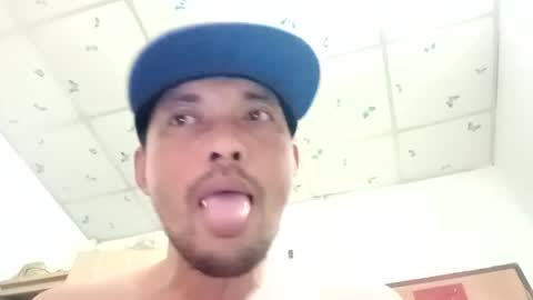 santichai561323 online show from 13, 2, 2025