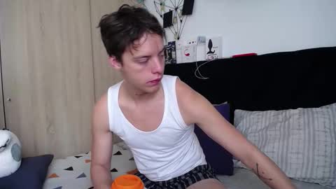 Santii online show from 13, 10, 2025