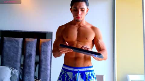 Santiago Seans online show from 9, 2, 2026