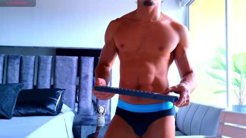 Santiago Seans online show from 11, 5, 2026