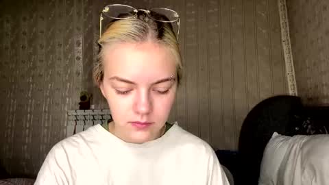 Snapshot of santinalabonne chatting on 26, 6, 2026 Rina online show from 26, 6, 2026