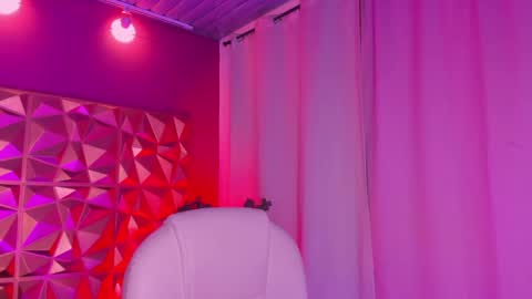 Snapshot of santti_ chatting on 27, 9, 2025 Santii online show from 27, 9, 2025