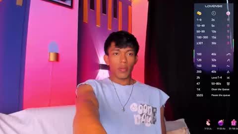 Snapshot of santti_ chatting on 15, 10, 2025 Santii online show from 15, 10, 2025