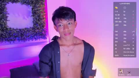 Snapshot of santti_ chatting on 20, 10, 2025 Santii online show from 20, 10, 2025