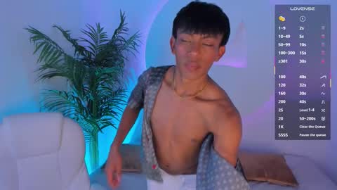 Snapshot of santti_ chatting on 22, 10, 2025 Santii online show from 22, 10, 2025