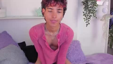 Snapshot of santy_kitty chatting on 24, 3, 2026 kitty online show from 24, 3, 2026