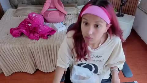 Snapshot of saphiire_ chatting on 7, 6, 2026 saphi online show from 7, 6, 2026