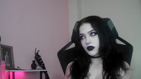 Snapshot of saphirerose1 chatting on 25, 10, 2025 Sapphire online show from 25, 10, 2025