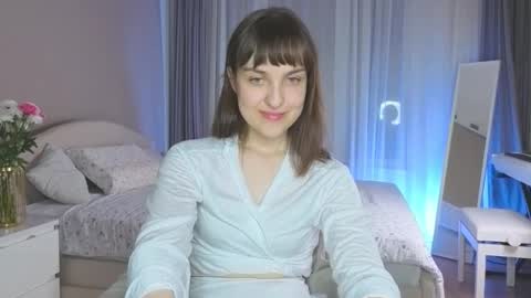 Snapshot of saphirree chatting on 26, 10, 2025 Anny online show from 26, 10, 2025