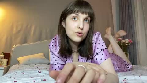 Snapshot of saphirree chatting on 31, 10, 2025 Anny online show from 31, 10, 2025