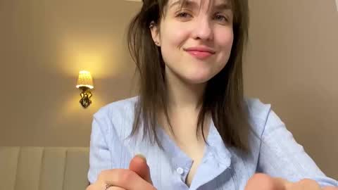 Snapshot of saphirree chatting on 14, 2, 2026 Anny online show from 14, 2, 2026