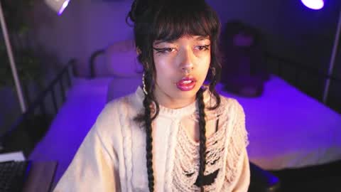 saphyralux online show from 20, 5, 2026