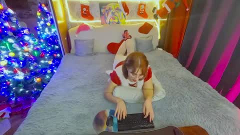 Snapshot of sara__foxy chatting on 28, 12, 2024 sara foxy online show from 28, 12, 2024