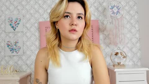 Snapshot of sara__williams chatting on 19, 1, 2025 Sara online show from 19, 1, 2025