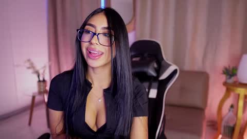 Snapshot of sara_albrecht chatting on 10, 1, 2025 Sara online show from 10, 1, 2025