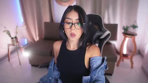 Snapshot of sara_albrecht chatting on 24, 2, 2025 Sara online show from 24, 2, 2025