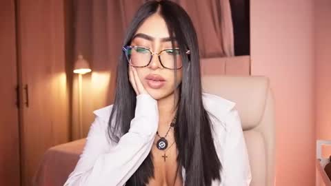 Sara  online show from 25, 6, 2026