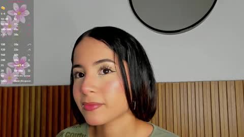 Snapshot of sara_castro24 chatting on 13, 12, 2024 Sara online show from 13, 12, 2024