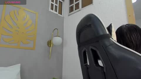 Snapshot of sara_castro24 chatting on 25, 1, 2025 Sara online show from 25, 1, 2025