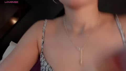Snapshot of sara_castro24 chatting on 28, 2, 2025 Sara online show from 28, 2, 2025