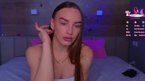 Snapshot of sara_crosss chatting on 25, 4, 2026 Sara online show from 25, 4, 2026