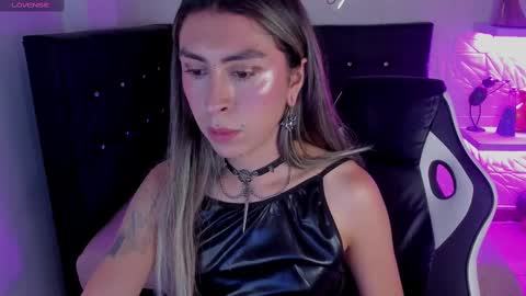 Sara Davina online show from 3, 1, 2025