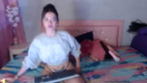 Snapshot of sara_jhons22 chatting on 18, 12, 2025 sara_jhons22 online show from 18, 12, 2025